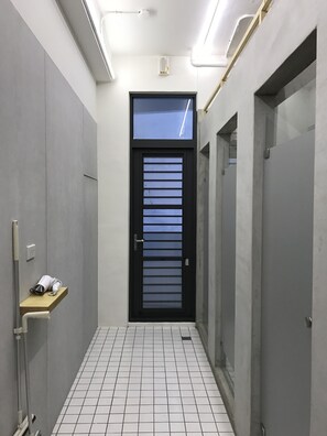 Hair dryer, slippers, towels - Welcome Hostel (Hualien City)