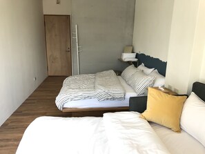 Standard Double Room (A) - Welcome Hostel (Hualien City)