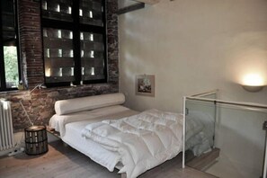 Apartment, 2 Bedrooms (Casa Osteria) | 2 bedrooms, individually decorated, individually furnished, desk - Casa Osteria (Lucca)