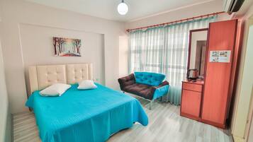 Chambre Double ou avec lits jumeaux, vue ville | Vue de la chambre