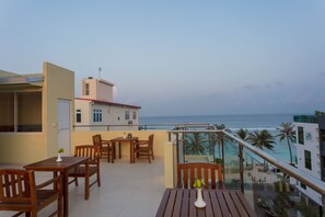 Terrace/patio - The Avenue and Spa (Hulhumalé)