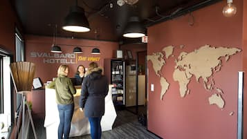 入住/退房自助服务终端