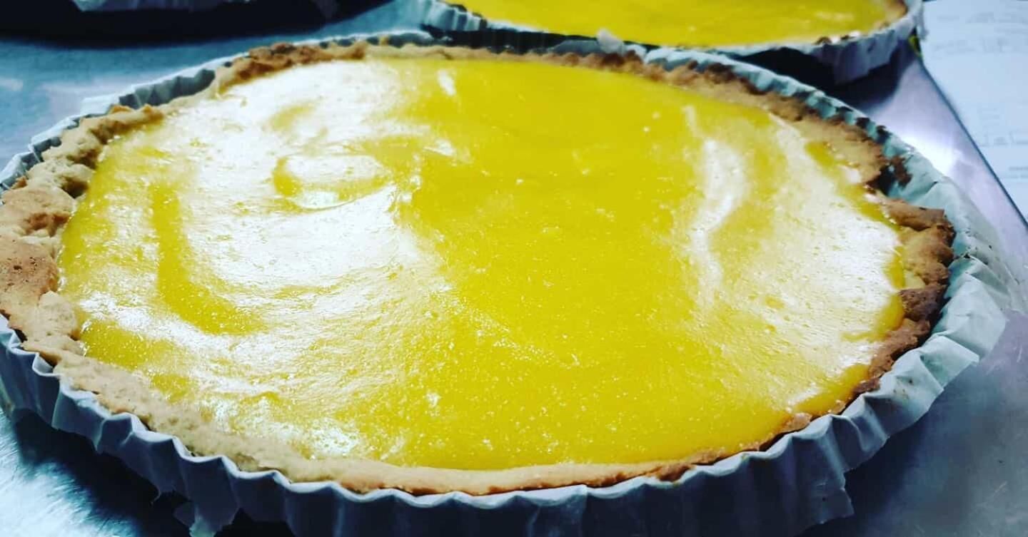 Dos tartaletas con quiche.