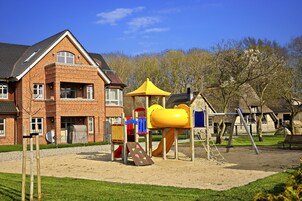 Área de juegos infantiles al aire libre