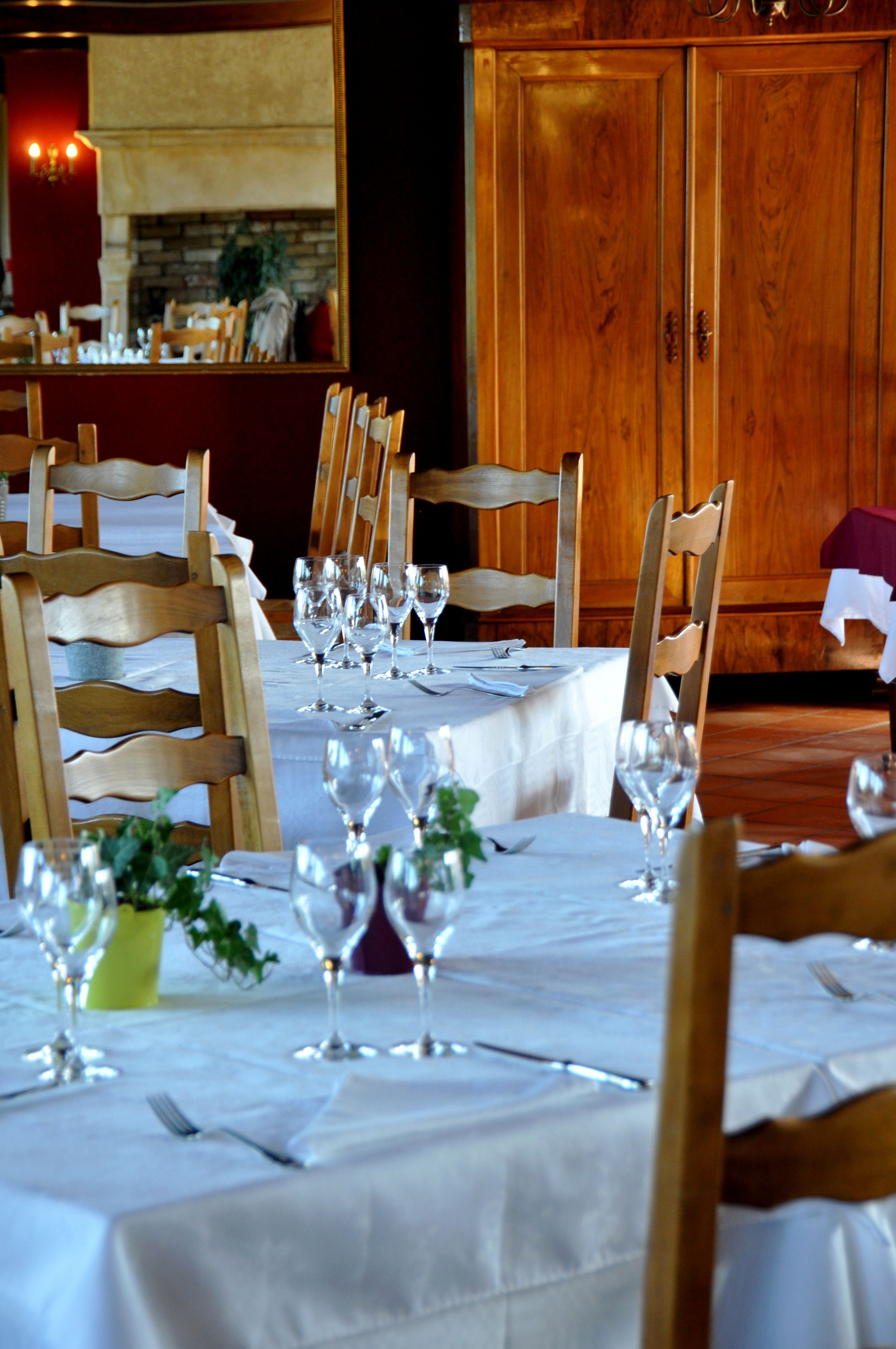 breakfast, lunch, dinner served; local cuisine