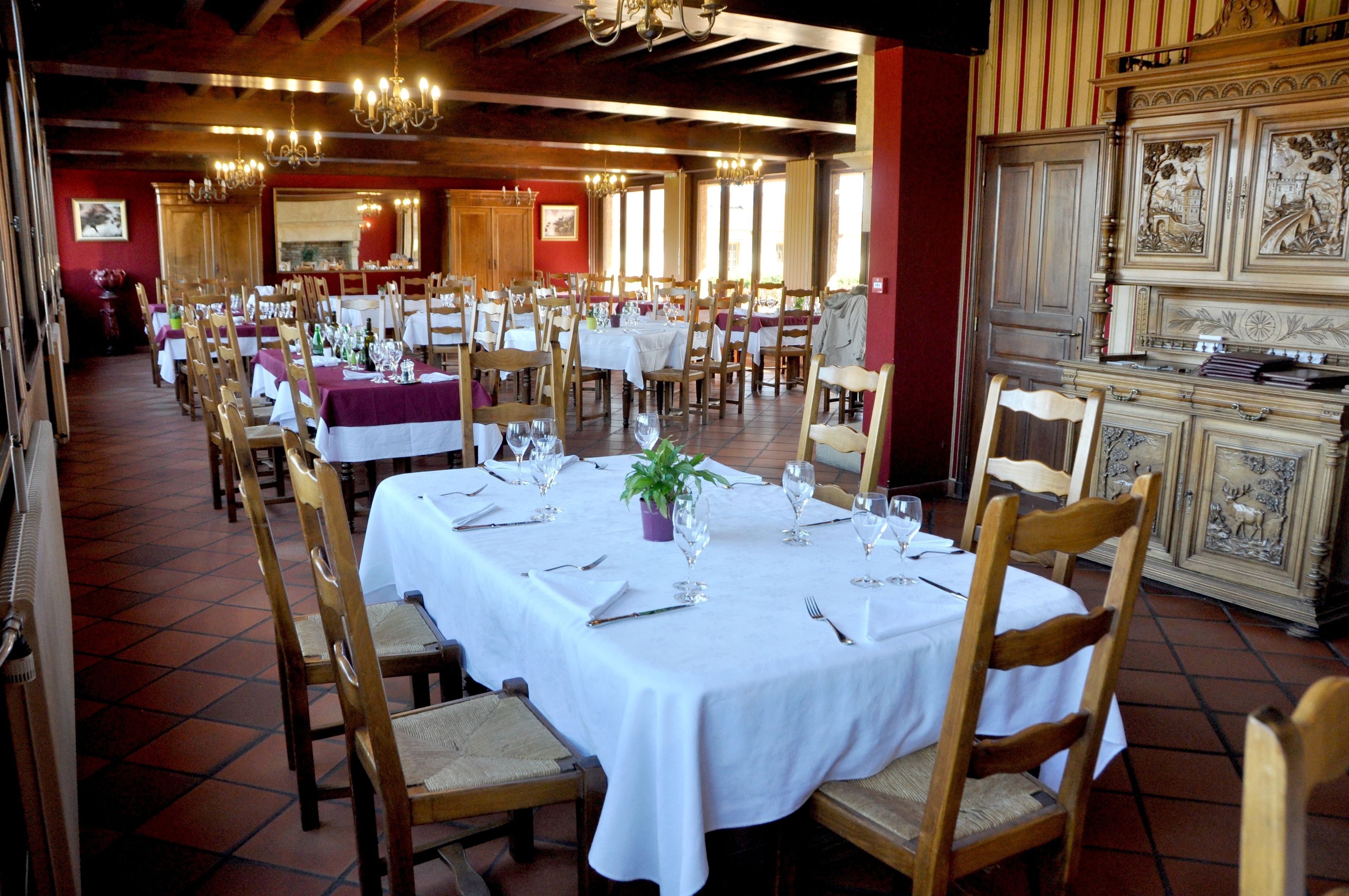 breakfast, lunch, dinner served; local cuisine