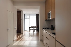 2BDR Apartment on Hanrapetutyan 17 | Living area