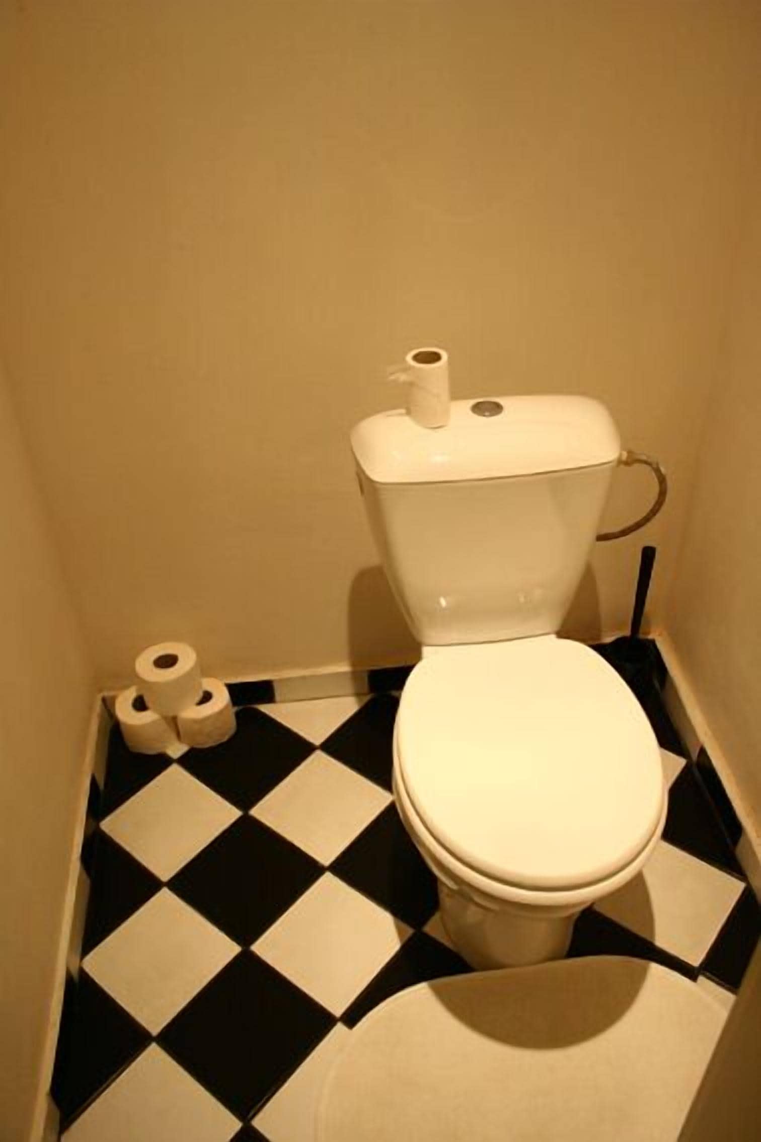 standard double room (room 1) | bathroom | shower, towels