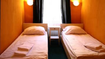 經濟雙床房 (Room 3) | 1 間睡房、書桌、熨斗/熨衫板、摺床/加床 (收費)