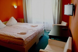 Standard-dobbeltværelse (Room 1) | Skrivebord, strygejern/strygebræt, ekstra senge (tillægsgebyr)