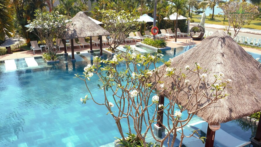 Silk Sense Hoi An River Resort