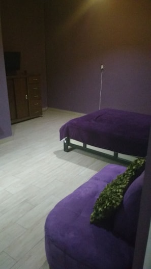 Double Room | Desk, rollaway beds, free WiFi