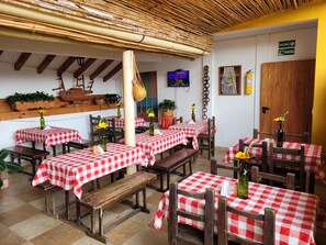 Tägliches inbegriffenes großes Frühstück