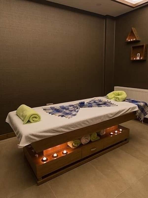 Sauna, Whirlpool, Dampfbad, Türkisches Bad/Hamam, Körperbehandlungen