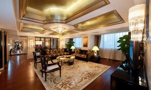 豪華套房 | 客廳 | LCD 電視