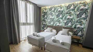 1 slaapkamer, luxe beddengoed, een kluis op de kamer, een bureau