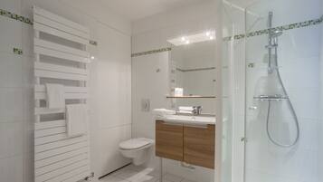 Free toiletries, towels