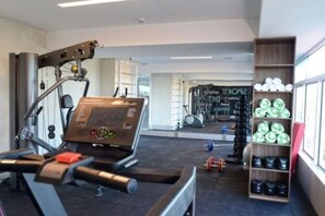 Fitness facility - Hotel Dubai Suítes (Montes Claros)