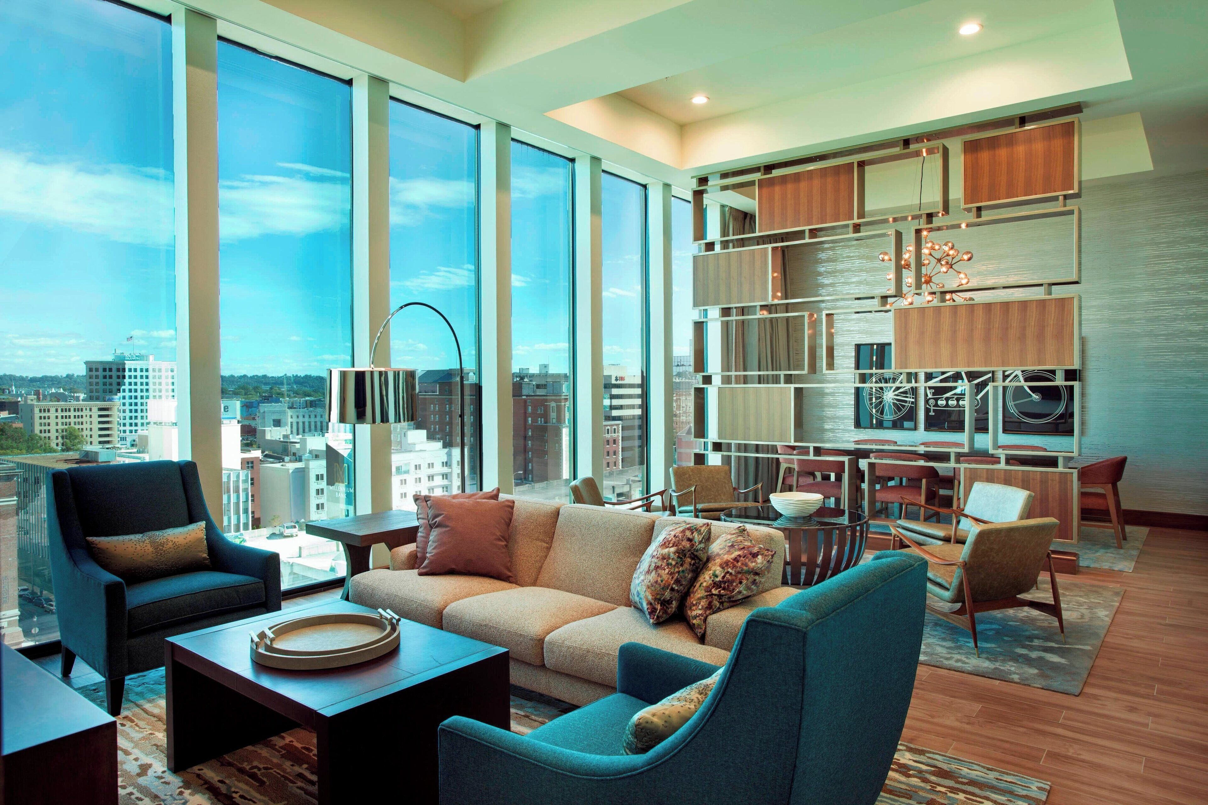 premium bedding, in-room safe, desk, laptop workspace