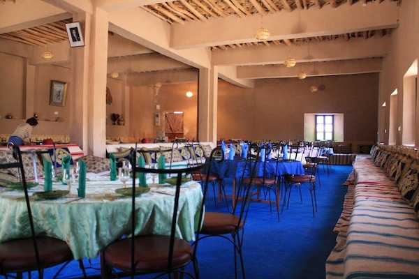2 restaurantes, café da manhã, culinária marroquina