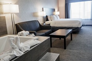 Habitación, 1 cama de matrimonio grande con sofá cama, no fumadores, bañera de hidromasaje | Ropa de cama de alta calidad y escritorio