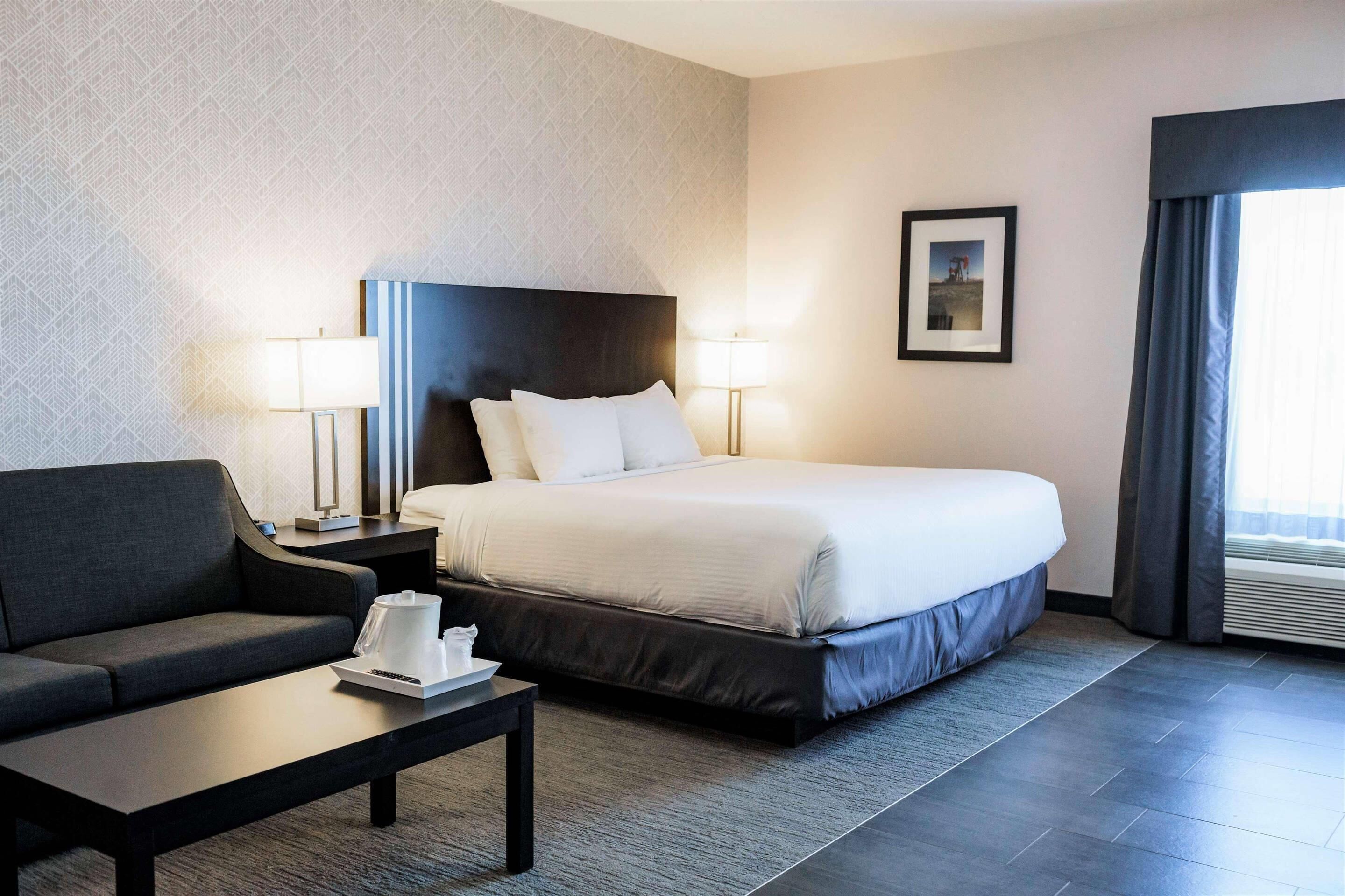 Room, 1 King Bed with Sofa bed, Non Smoking (Extended Stay) | Premium bedding, desk, laptop workspace, soundproofing