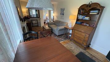 Suite, 3 Bedrooms | Lounge