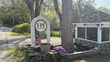 EntrĂ©e de lâhĂ©bergement