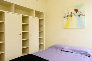 Traditional Apartment | 2 bedrooms, iron/ironing board, free WiFi - General Urquiza 2 Quartos - RGU67-305 (Rio de Janeiro)