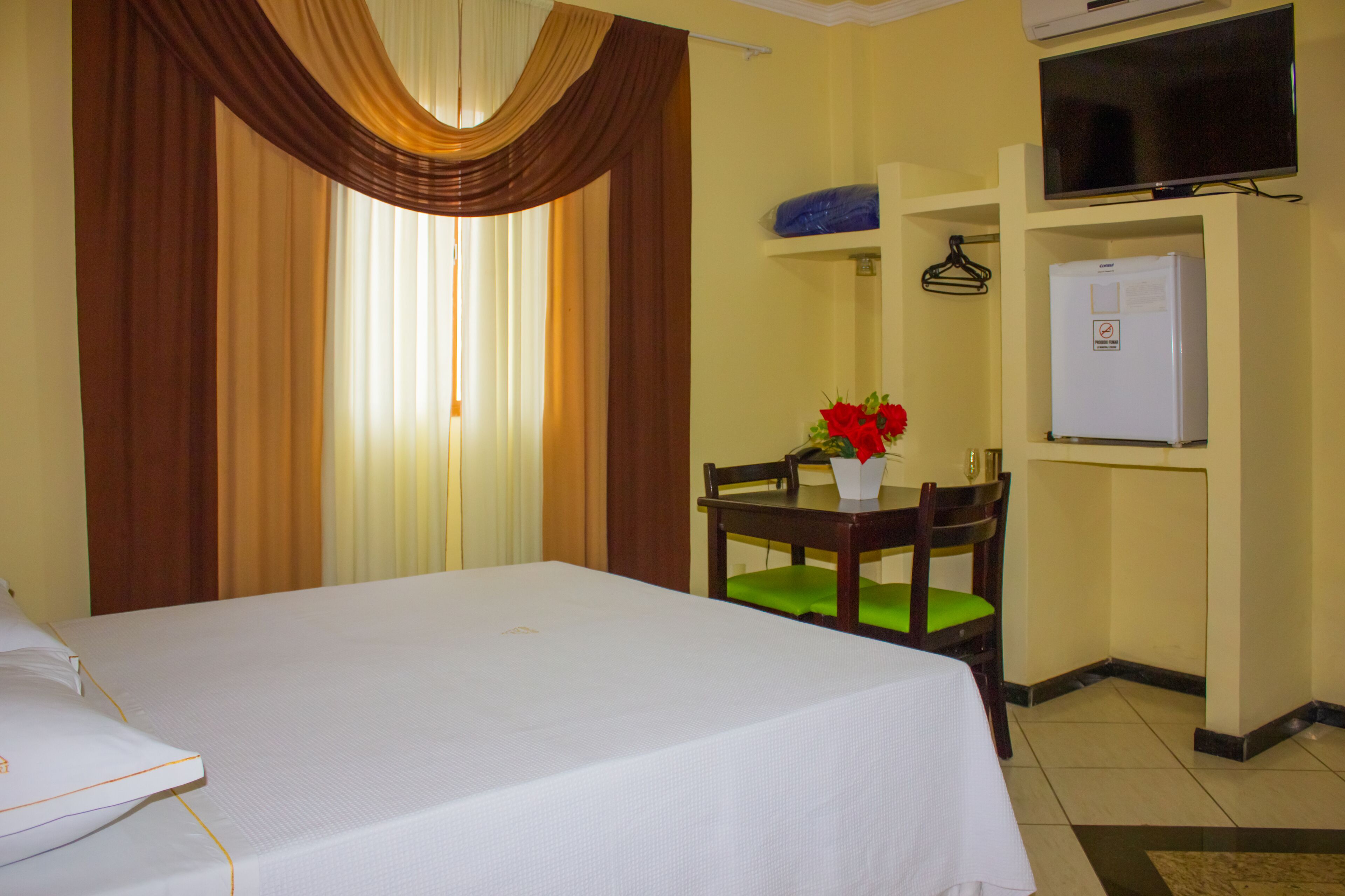 1 bedroom, minibar, free wifi, bed sheets