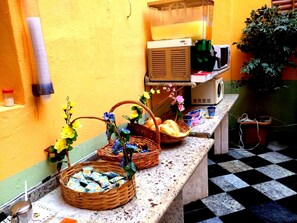 Desayuno bufé gratuito y diario