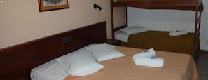 Room | Minibar, free WiFi, bed sheets - Hotel Alpen Hof (Gramado)