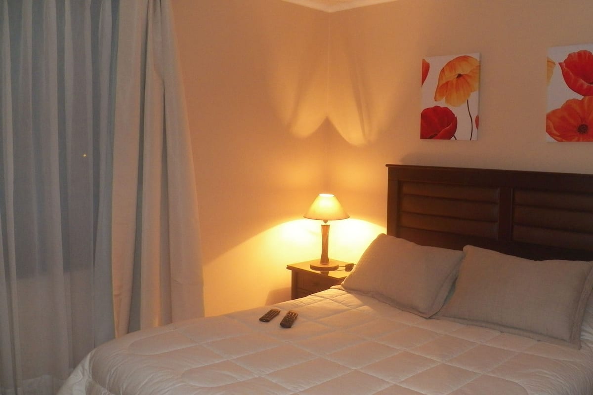 2 habitaciones y caja de seguridad en la habitación