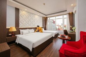 Habitación familiar, vistas a la ciudad | Vistas desde la habitación
