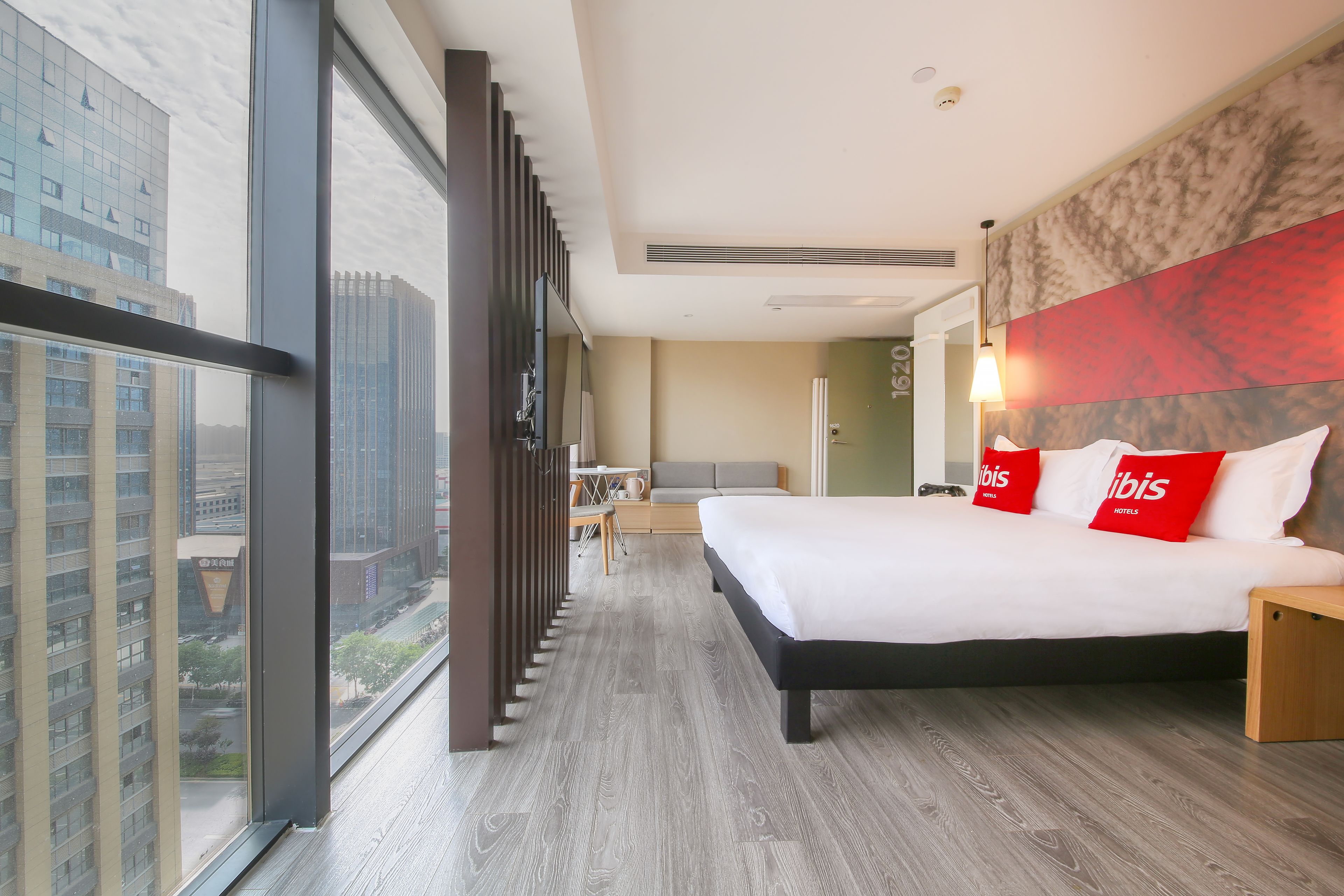 Superior Double Room | In-room safe, desk, blackout curtains, free WiFi