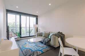 2 Bedroom Apartment | 1 bedroom, premium bedding, iron/ironing board, free WiFi - SSP - The Parque (Melbourne)