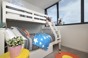 Modern 3 Bedroom Apartment Sutherland Street | Children's theme room - Modern 3 Bdr Apt Sutherland St (Melbourne)