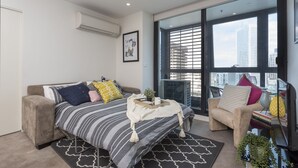 Modern 3 Bedroom Apartment Sutherland Street | Living area - Modern 3 Bdr Apt Sutherland St (Melbourne)