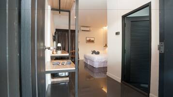 Cortinas blackout, camas plegables/adicionales y wifi gratis