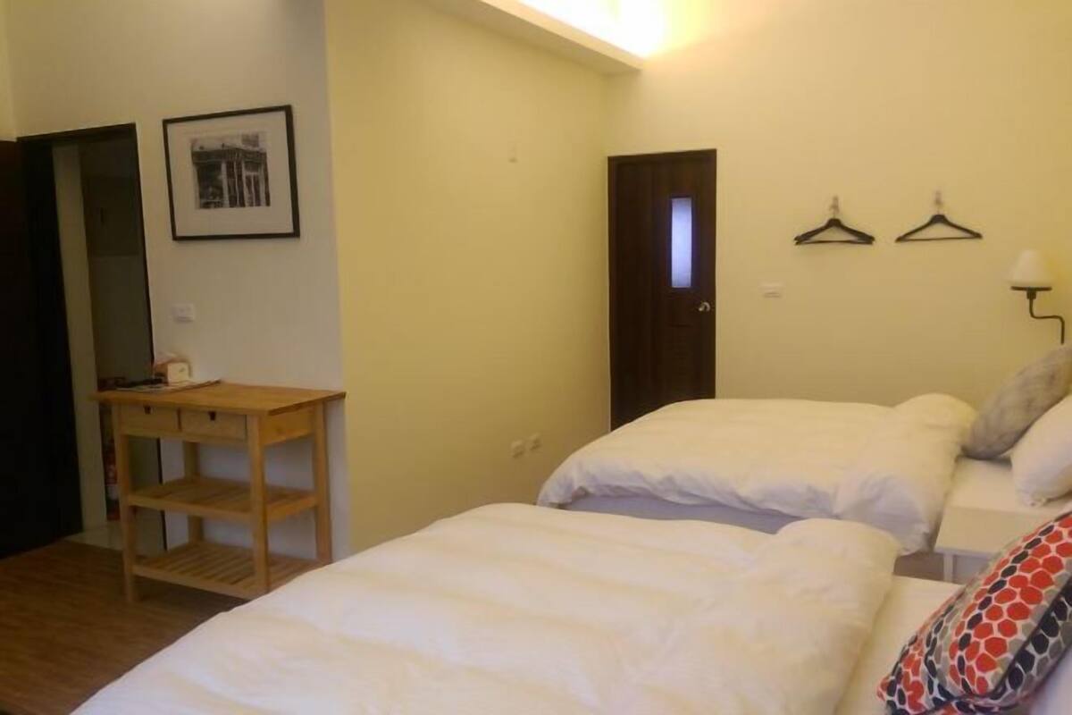 Desk, blackout drapes, soundproofing, WiFi (free)