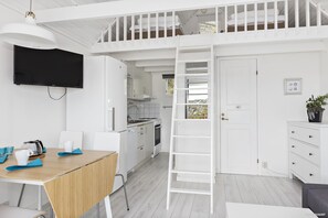 Cottage (2)
