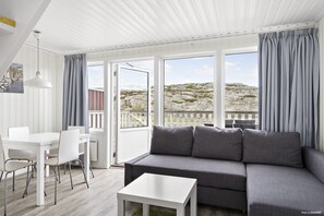 Casa de campo (Excluding Towels, Sheets, Cleaning)