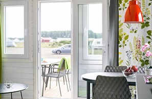 Comfort Cabin, 1 Bedroom | Garden view