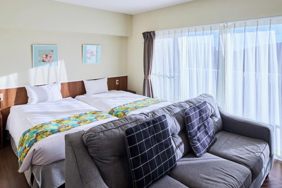 Individually furnished, blackout curtains, iron/ironing board, free WiFi