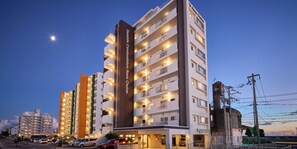 Exterior - Seaside Condominium Rana Chatan (Chatan)
