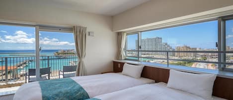 Superior Twin Room, Non Smoking, Harbor View | Individually furnished, blackout drapes, iron/ironing board, free WiFi