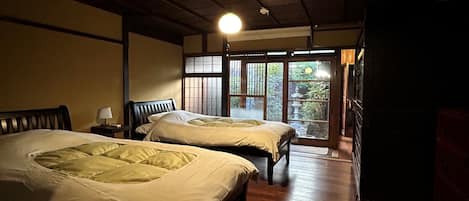 Traditional House, Non Smoking, Garden View | Iron/ironing board, free WiFi, bed sheets