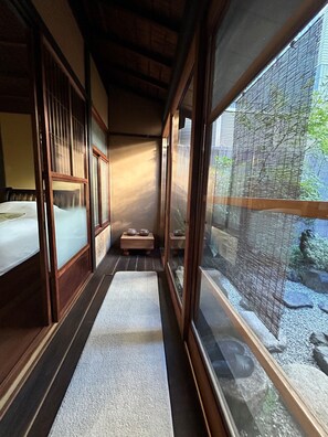 传统独立别墅, 无烟房, 花园景观 | 熨斗/熨衣板、免费 WiFi、床单