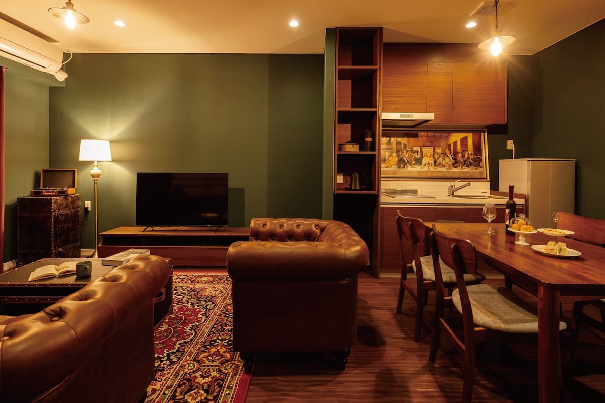 Private Jet Bath Villa type Retro, Non-smoking | 3 bedrooms, down duvets, free WiFi