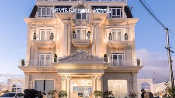 Front of property - evening/night